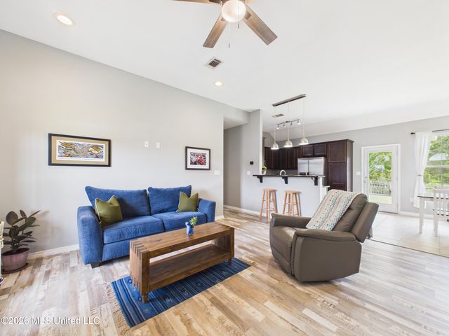 2501 Rhonda Avenue, Ocean Springs, MS 39564