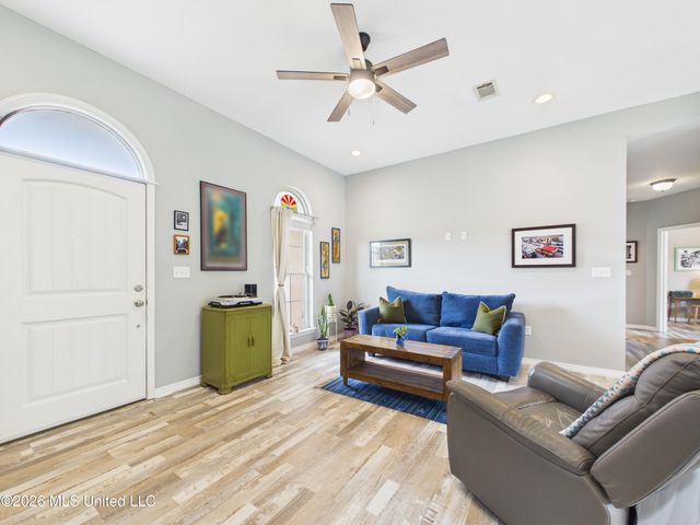 2501 Rhonda Avenue, Ocean Springs, MS 39564