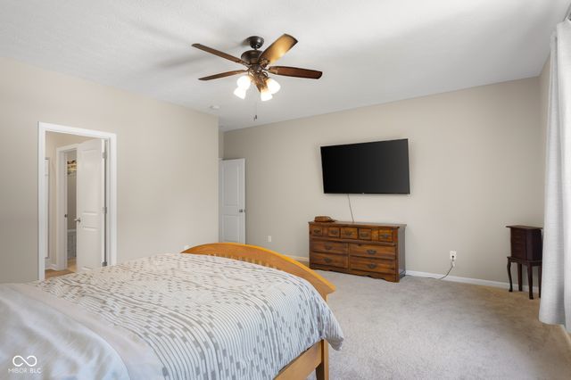 3045 Braeburn, Columbus, IN 47201