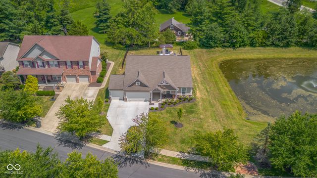 3045 Braeburn, Columbus, IN 47201