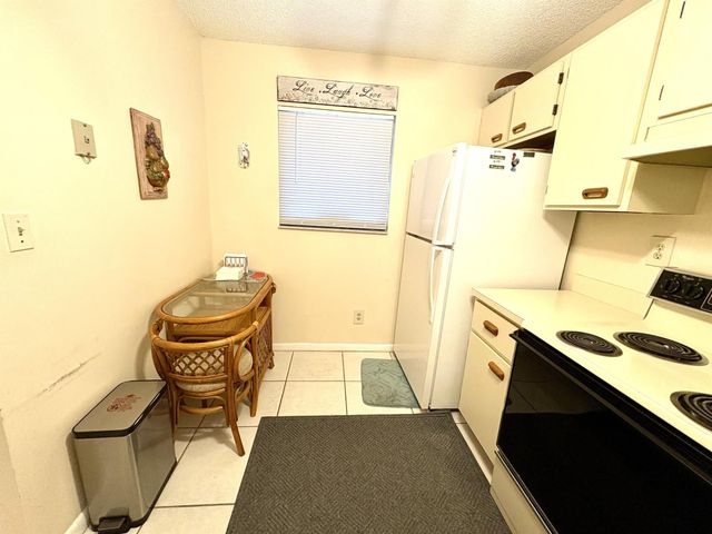 9485 Boca Cove Circle 709, Boca Raton, FL 33428