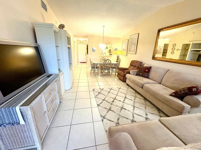 9485 Boca Cove Circle 709, Boca Raton, FL 33428