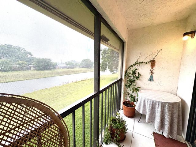 9485 Boca Cove Circle 709, Boca Raton, FL 33428