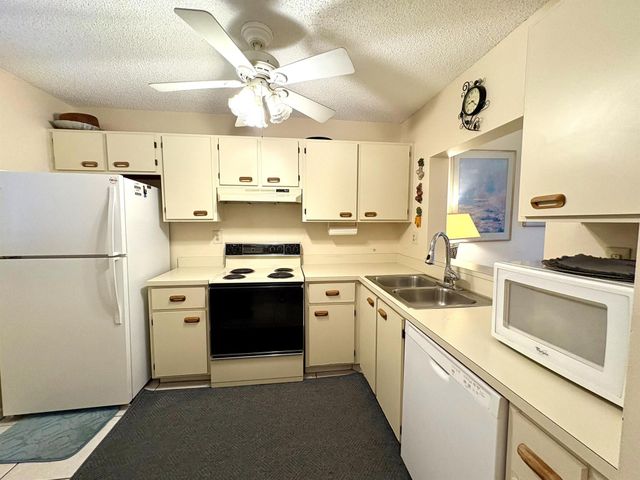 9485 Boca Cove Circle 709, Boca Raton, FL 33428