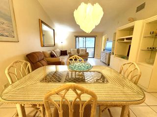 9485 Boca Cove Circle 709, Boca Raton, FL 33428