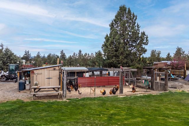 7944 SW Sandy Place, Terrebonne, OR 97760