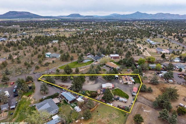 7944 SW Sandy Place, Terrebonne, OR 97760