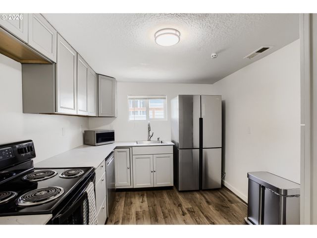 2821 Se 115TH Ave, Portland, OR 97266