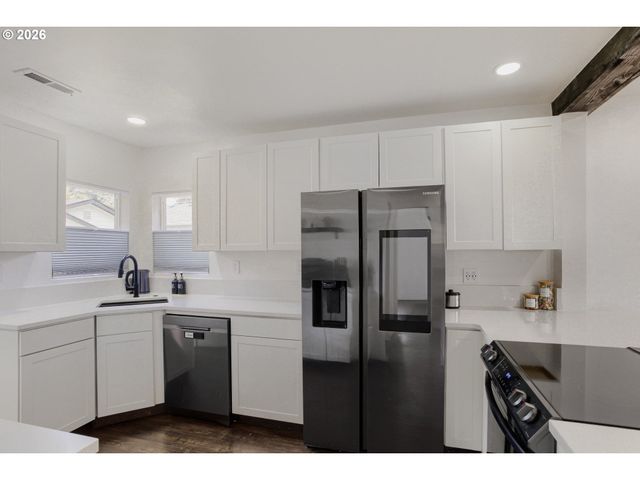 2821 Se 115TH Ave, Portland, OR 97266