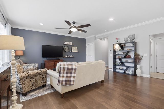 4428 Slate Creek Drive, Bettendorf, IA 52722