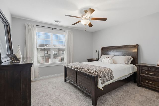 4428 Slate Creek Drive, Bettendorf, IA 52722