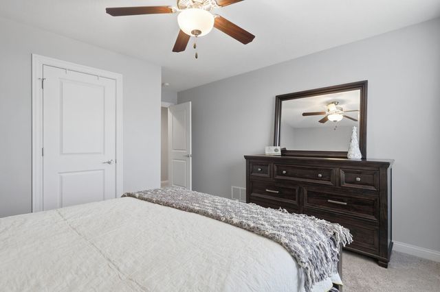 4428 Slate Creek Drive, Bettendorf, IA 52722