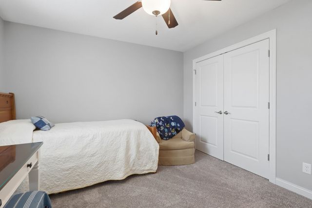 4428 Slate Creek Drive, Bettendorf, IA 52722