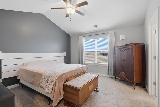 4428 Slate Creek Drive, Bettendorf, IA 52722