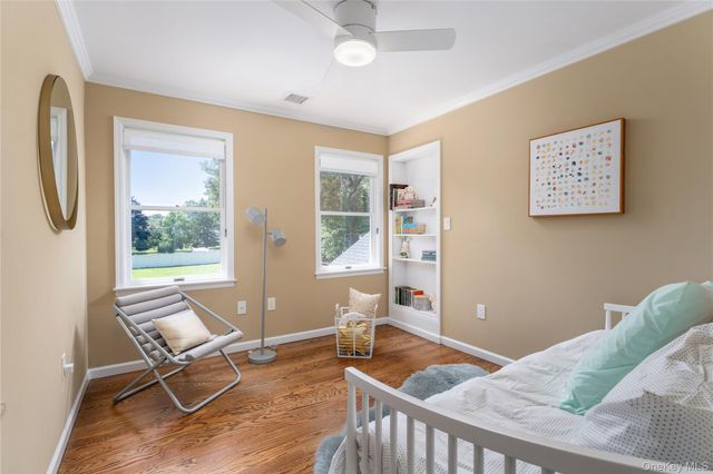 93 Chestnut Street, Mount Sinai, NY 11766
