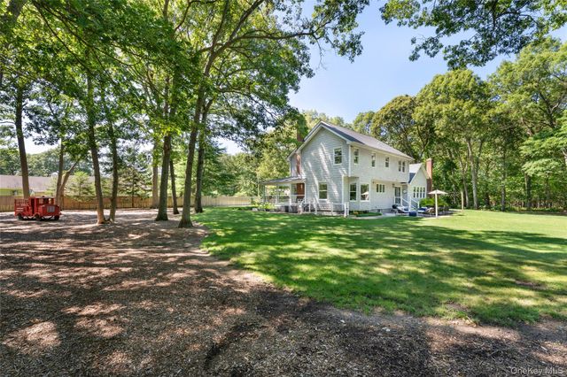 93 Chestnut Street, Mount Sinai, NY 11766