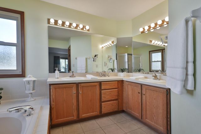 1048 Arcaro Drive, Gahanna, OH 43230