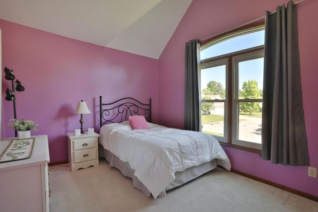 1048 Arcaro Drive, Gahanna, OH 43230