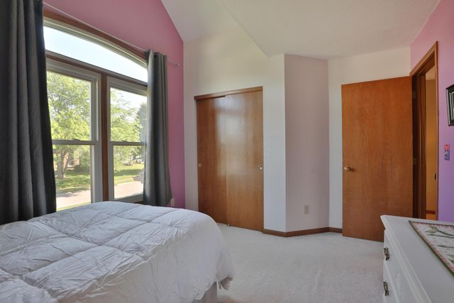 1048 Arcaro Drive, Gahanna, OH 43230