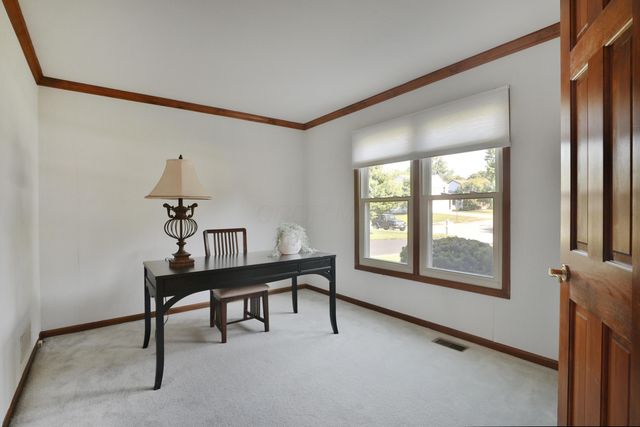 1048 Arcaro Drive, Gahanna, OH 43230
