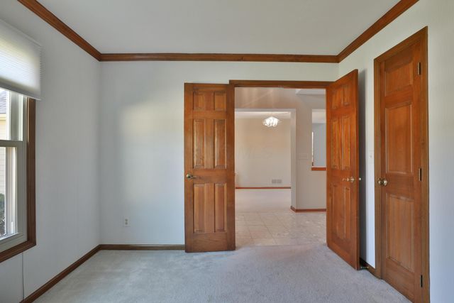 1048 Arcaro Drive, Gahanna, OH 43230