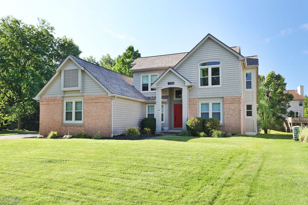 1048 Arcaro Drive, Gahanna, OH 43230