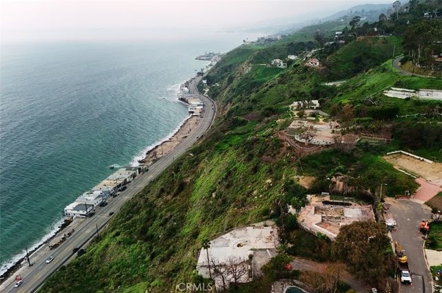 20495 Roca Chica Drive, Malibu, CA 90265