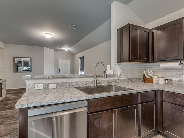 11721 NW 95th Street, Yukon, OK 73099