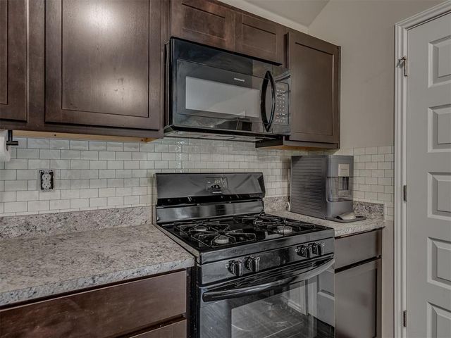 11721 NW 95th Street, Yukon, OK 73099