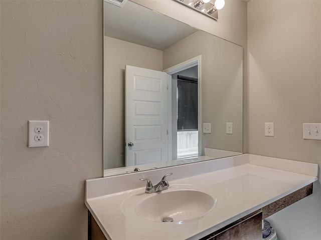 11721 NW 95th Street, Yukon, OK 73099