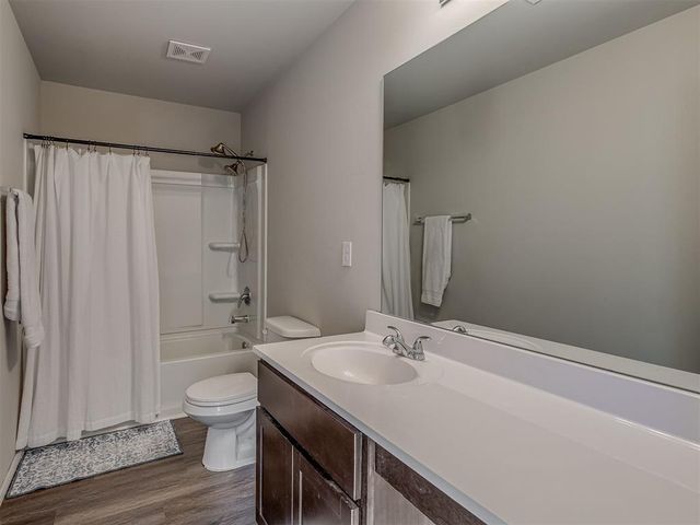 11721 NW 95th Street, Yukon, OK 73099