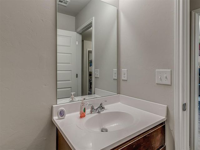 11721 NW 95th Street, Yukon, OK 73099