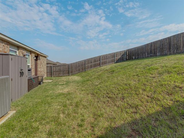 11721 NW 95th Street, Yukon, OK 73099
