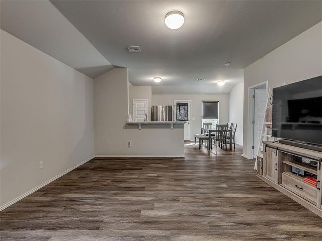 11721 NW 95th Street, Yukon, OK 73099