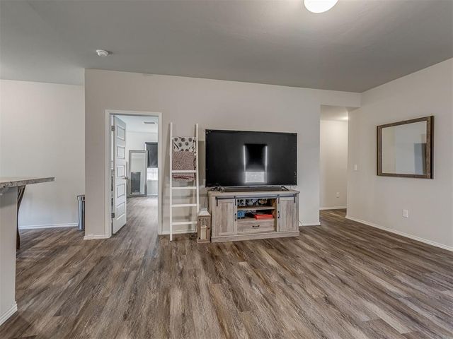 11721 NW 95th Street, Yukon, OK 73099