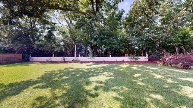 418 Caravella Drive, Dothan, AL 36305
