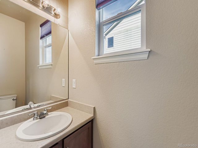 8645 Raspberry Dr, Longmont, CO 80504