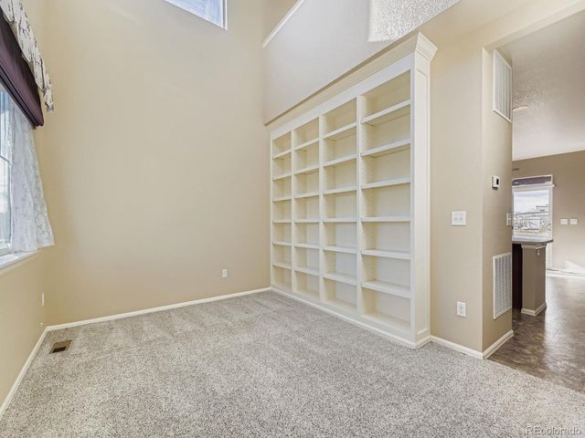 8645 Raspberry Dr, Longmont, CO 80504