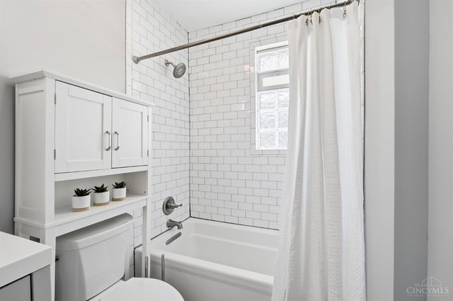 4223 Thirty Second Avenue, Cincinnati, OH 45209