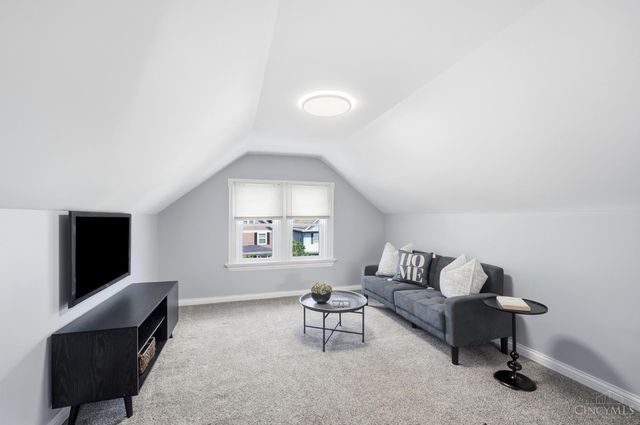 4223 Thirty Second Avenue, Cincinnati, OH 45209