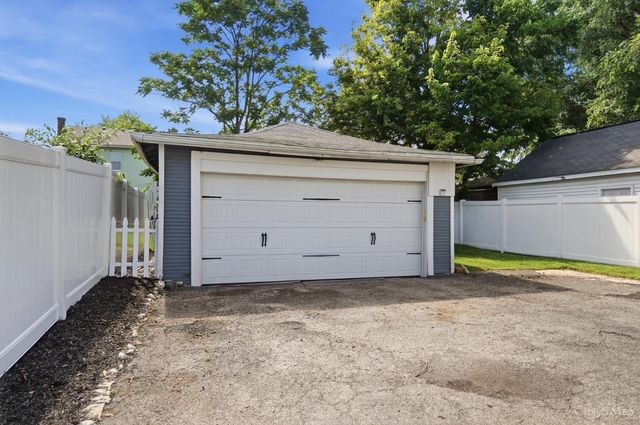 4223 Thirty Second Avenue, Cincinnati, OH 45209