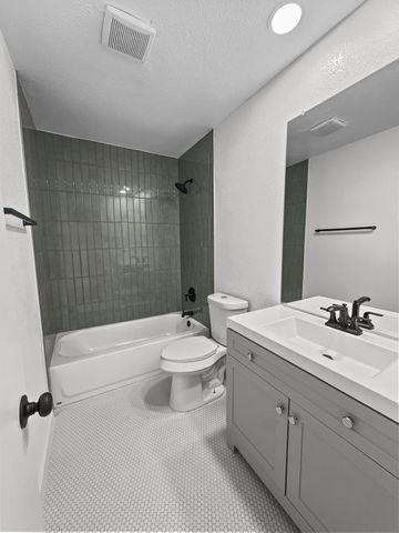 4840 Graham Court, The Colony, TX 75056