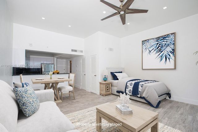 2501 S Ocean Dr PH12, Hollywood, FL 33019