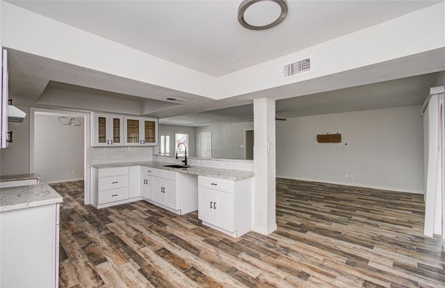 5507 Braesvalley Drive, Houston, TX 77096