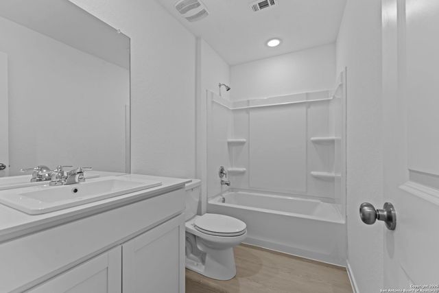 3841 Swift Fox Rd, New Braunfels, TX 78130