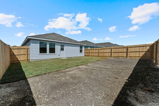 3841 Swift Fox Rd, New Braunfels, TX 78130