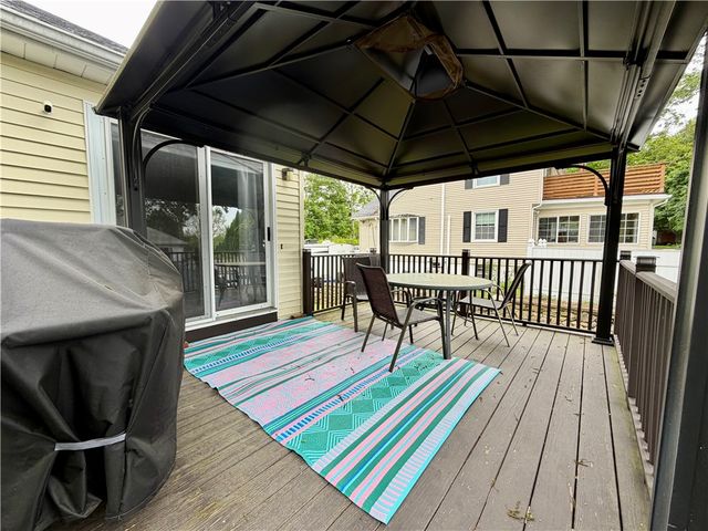 100 Panto Road, Warwick, RI 02886