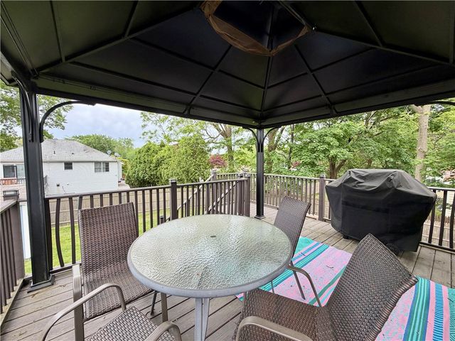 100 Panto Road, Warwick, RI 02886