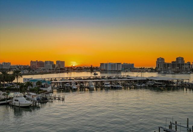 211 DOLPHIN POINT 403, Clearwater Beach, FL 33767