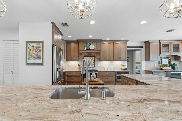 2211 50TH STREET W, Bradenton, FL 34209